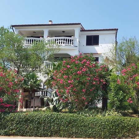 Guest House Villa Marlis Malinska Bagian luar foto
